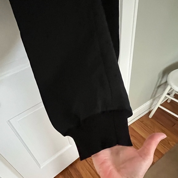 ARITZIA Wilfred Buffon Pant Jogger Black with Stripe Down Sides Womens Medium - Picture 6 of 14